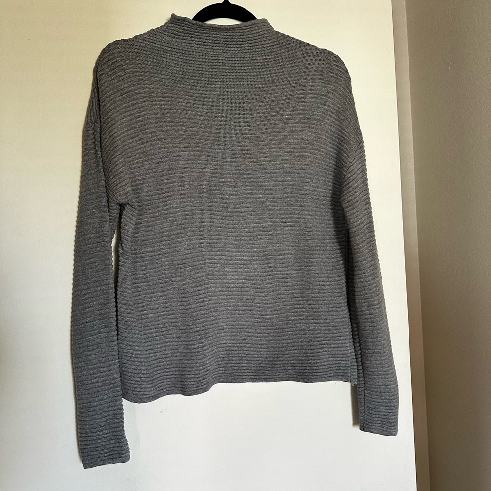 H&M Charcoal Ribbed Turtleneck Sweater